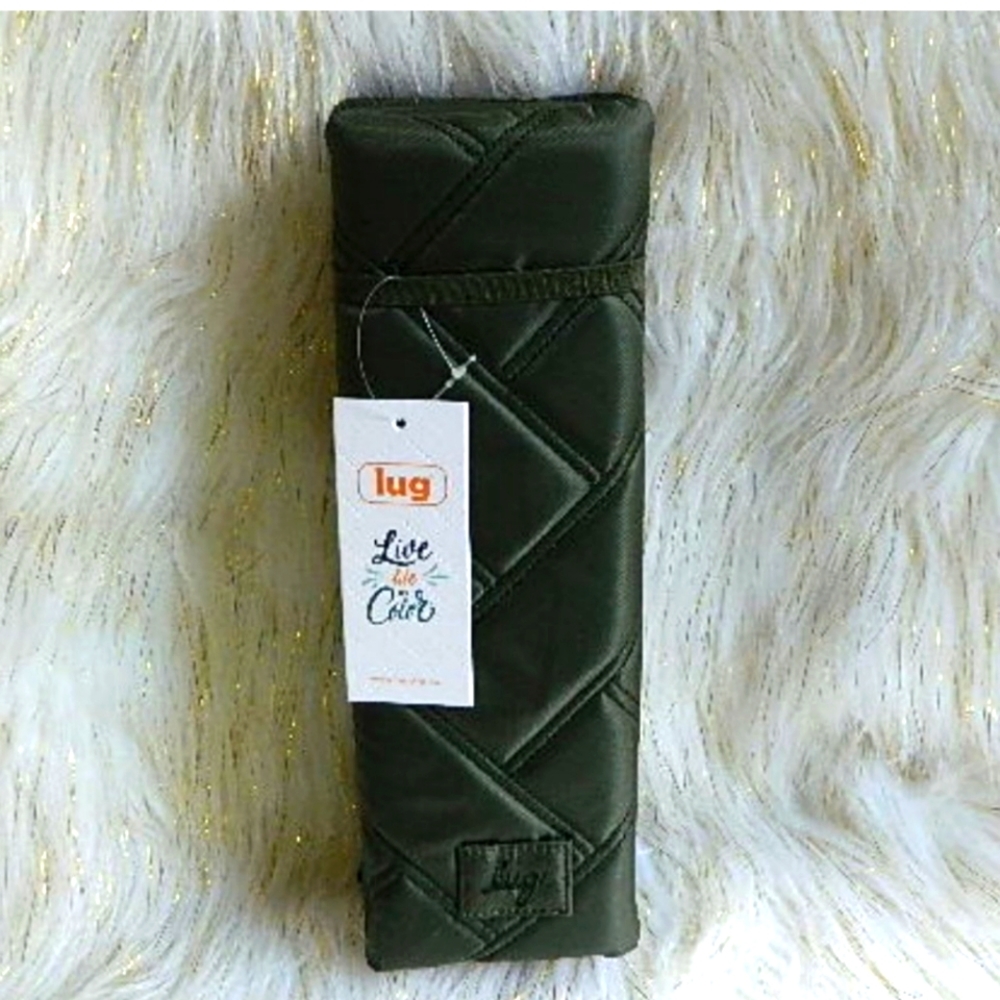 LUG FALL BOX 2023 EXCLUSIVE ITEM LANDING PAD CHAIR CUSHION OLIVE GREEN